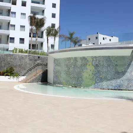 Great 2 Bd With Amazing Terrace