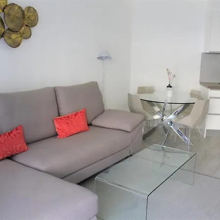 Great 2 Bd With Amazing Terrace *