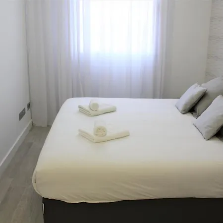 Great 2 Bd With Amazing Terrace Lejlighed
