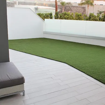 Great 2 Bd With Amazing Terrace Lägenhet