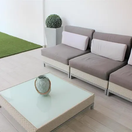 Great 2 Bd With Amazing Terrace Lägenhet *